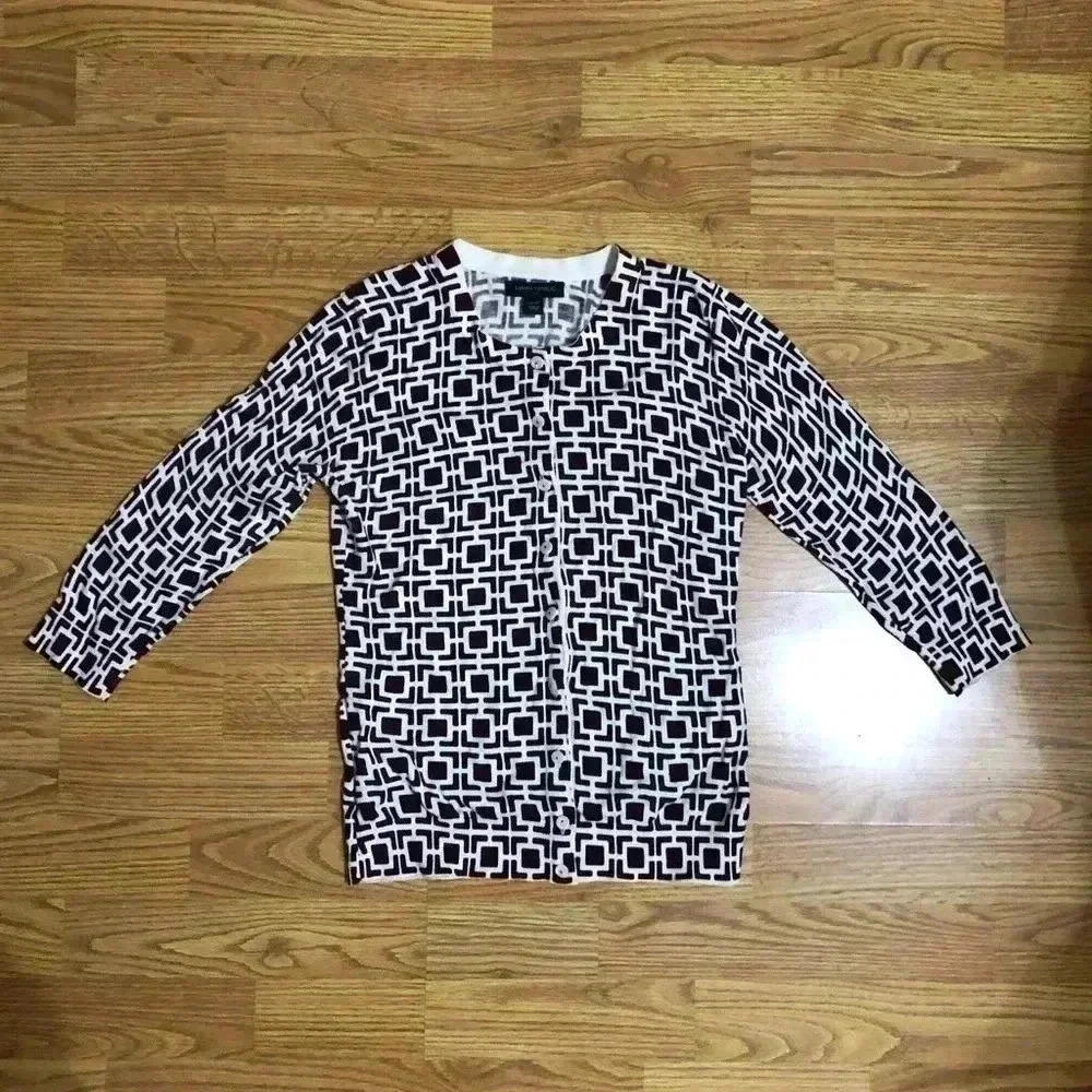 Banana Republic Cardigan White & Burgundy XS